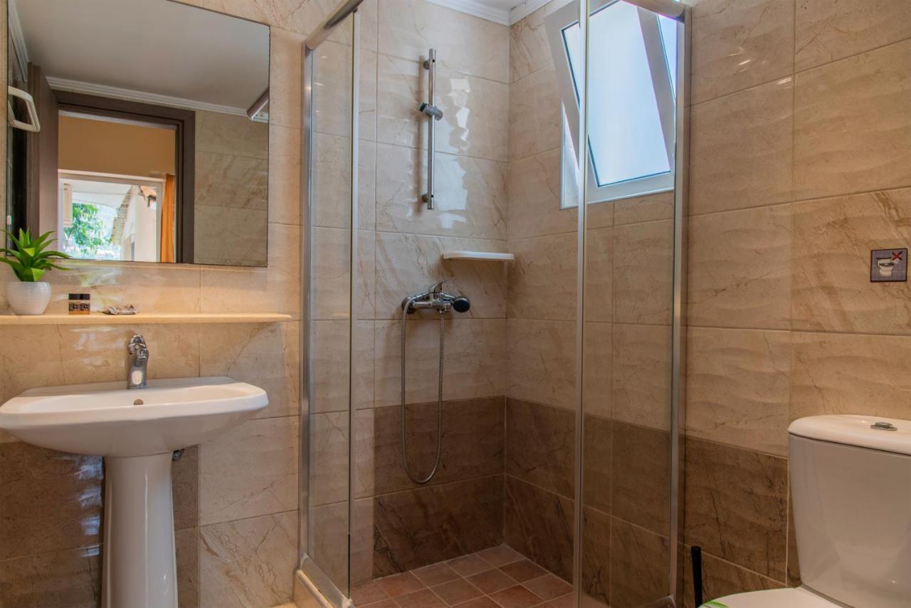 Roula Studios Pigadhákia Exteriör bild